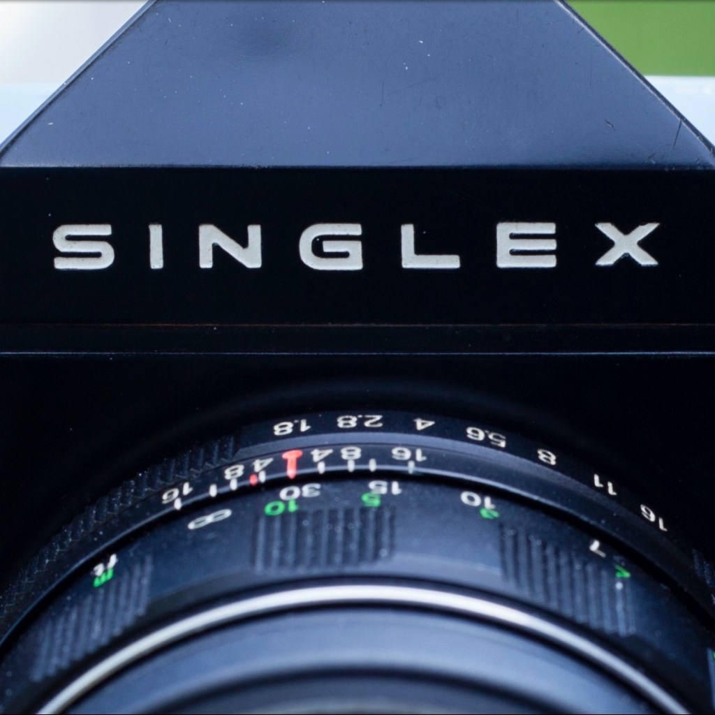 50mm 1.8 @ f/8 (100% crop)