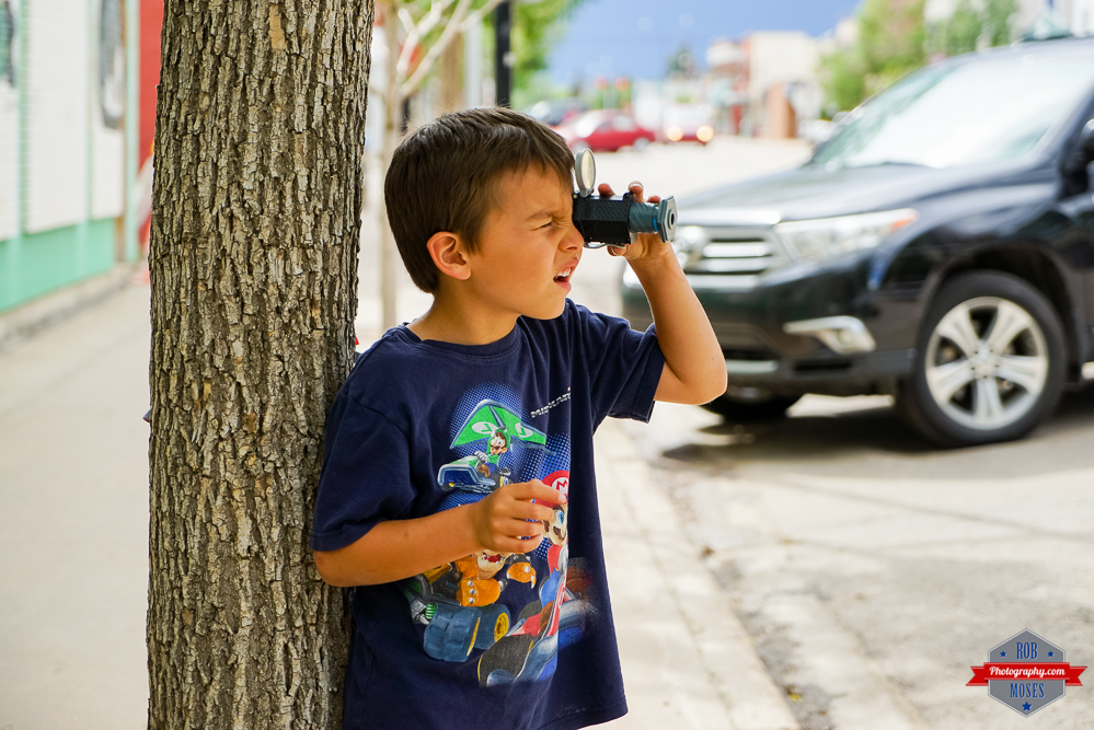 Drumheller Dinosaur Fun kids boys Rob Moses Photography Calgary Photographer Photographers Native American Famous un celebrity Tlingit Ojibawa Top Popular Best Good Canadian-9