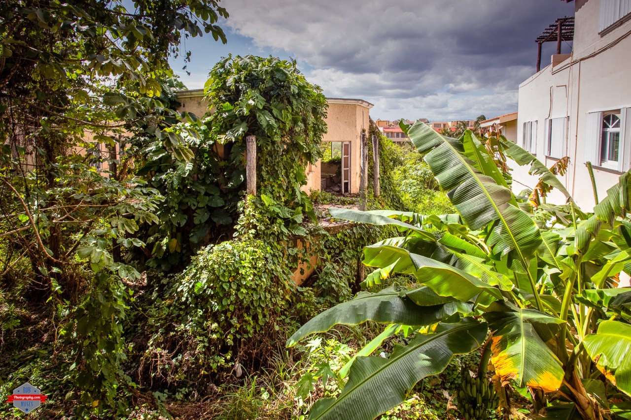 Abandoned Mexico house condo grown over jungle HDR Rob Moses Photography Photographers Native American Famous un celebrity Portland Vancouver Calgary Seattle Tlingit Ojibawa Top Popular Best Good Canadian -2