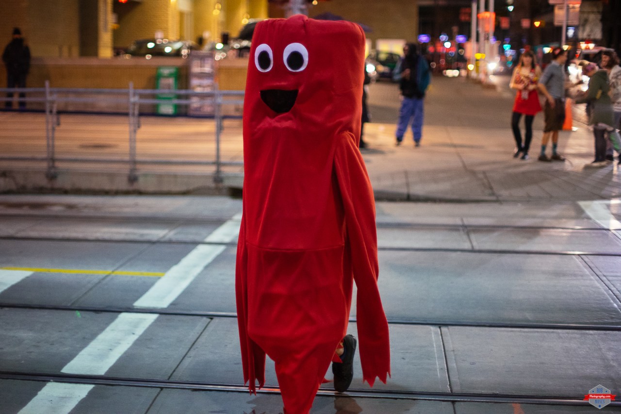 halloween-costume-yyc-street-photography-night-canon-fd-50mm-1-2-rob-moses-photography-portland-calgary-vancouver-seattle-spokane-photographer-wa-bc-native-american-tlingit-ojibaway-famous-un-celebrit